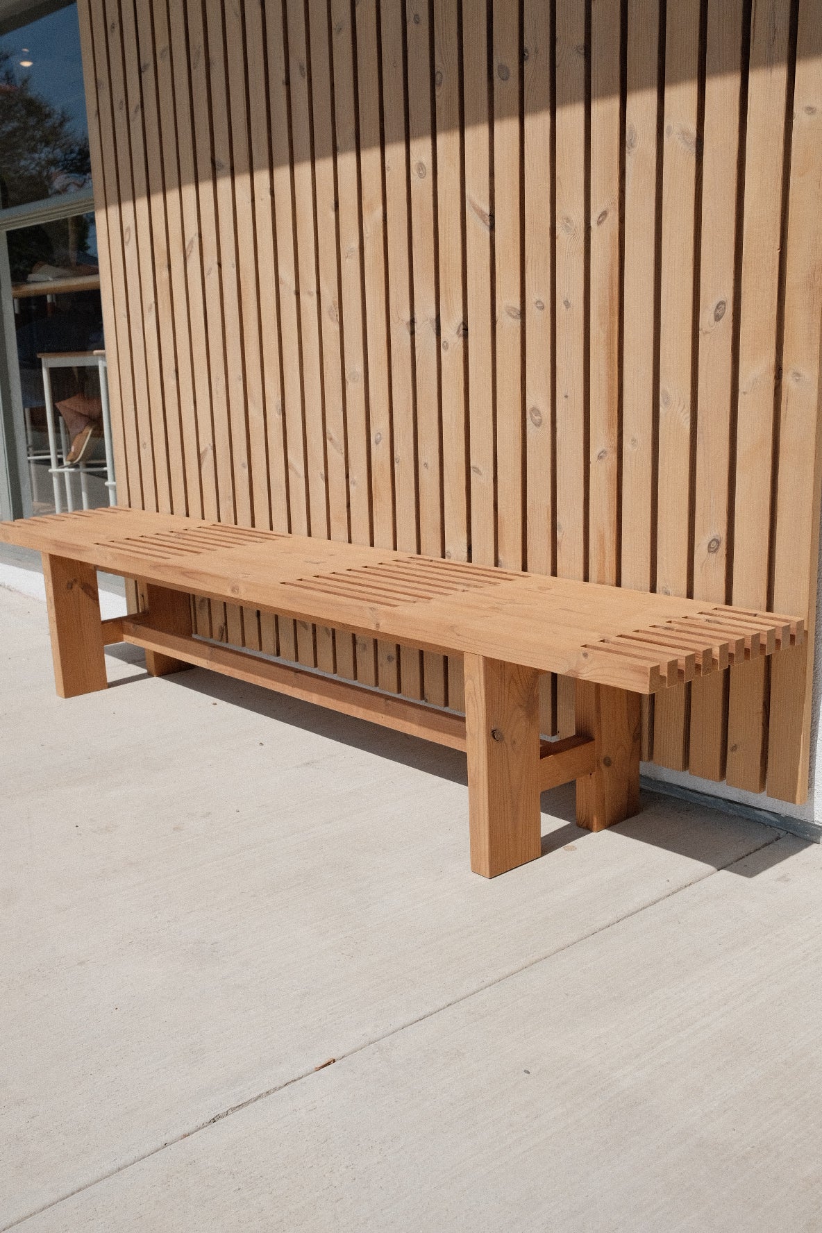 Outdoor Bench for Neat Coffee - 1