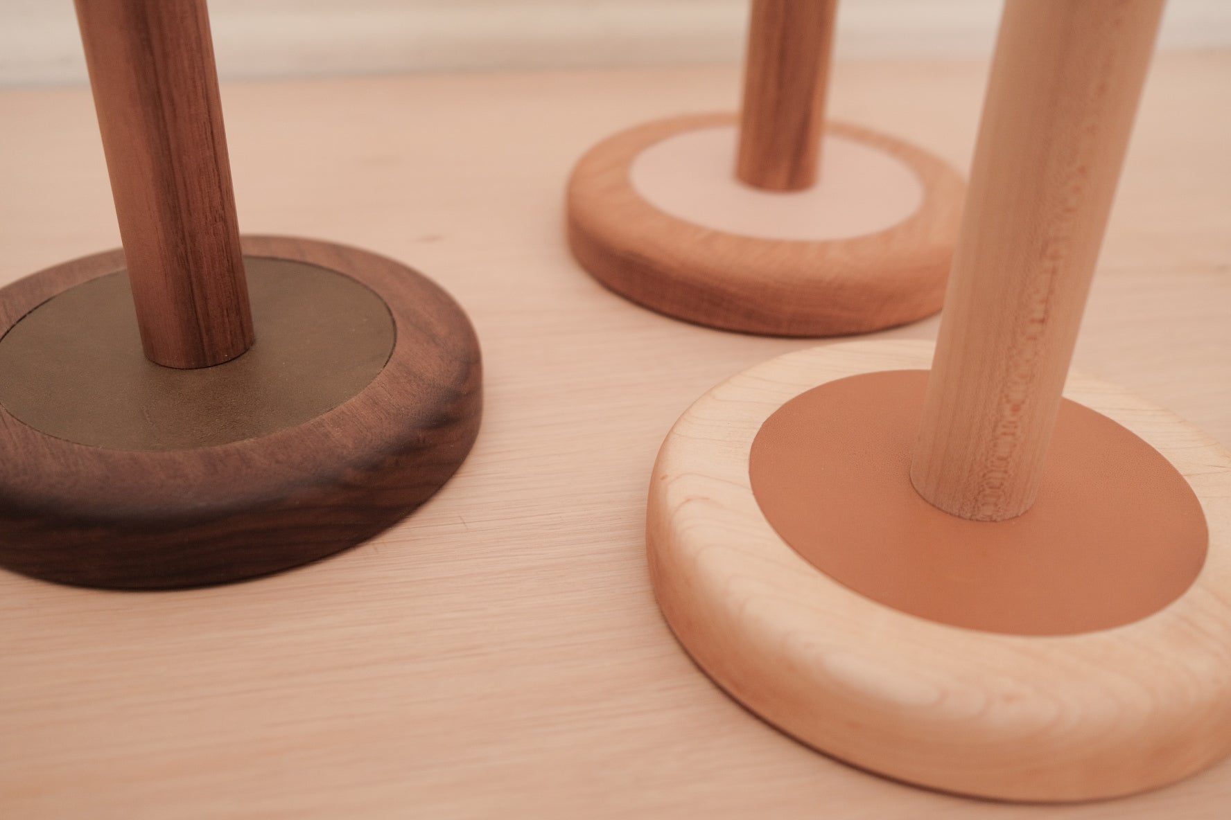 Koppa paper towel holder