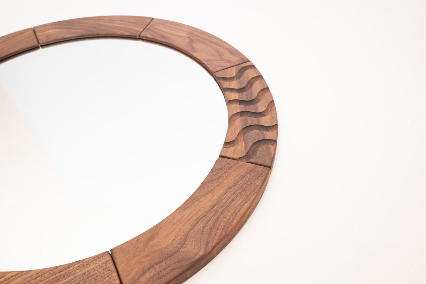 Ripple round mirror