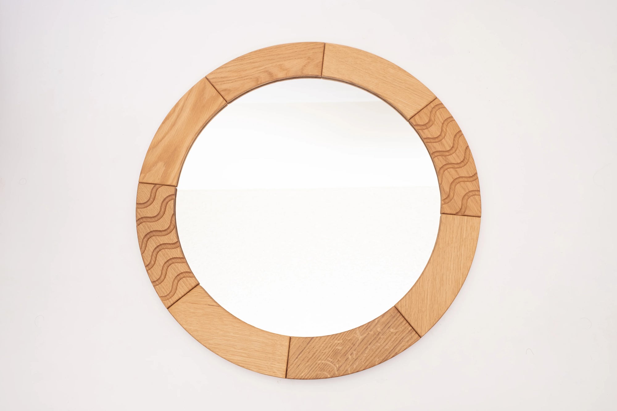 Round Wood Mirror with Ripple Pattern