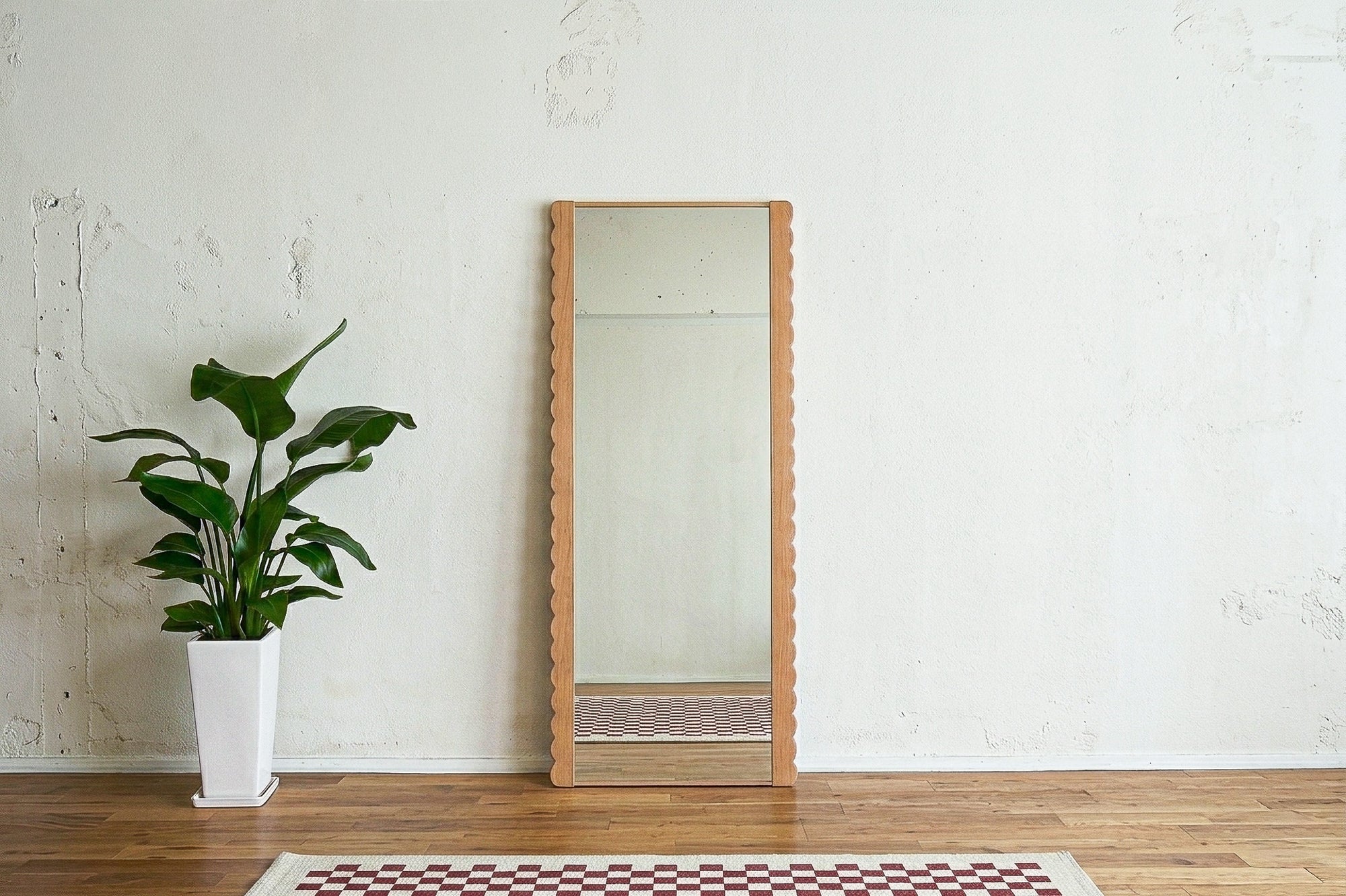 Scallop Frame Mirror